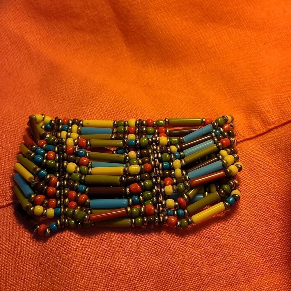 8 in x 1.5" multiple  strand elastic beaded bracelet